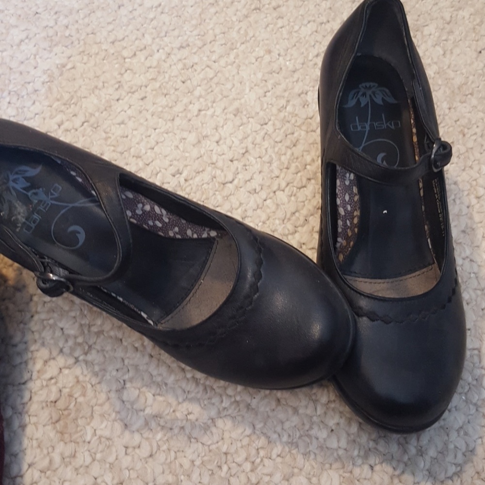 Dansko black leather shoes
